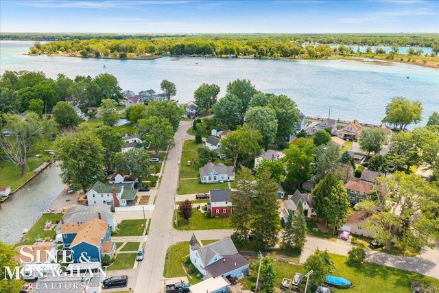 447 Ruskin Drive, Algonac, MI 48001