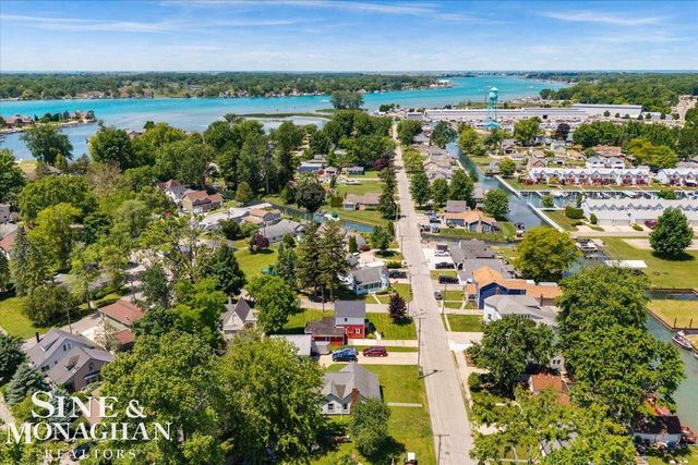 447 Ruskin Drive, Algonac, MI 48001