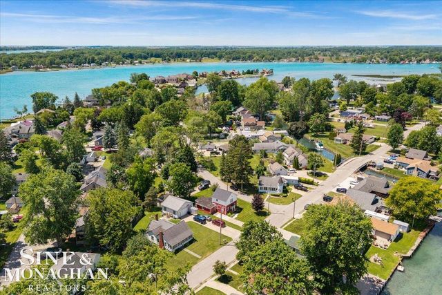 447 Ruskin Drive, Algonac, MI 48001