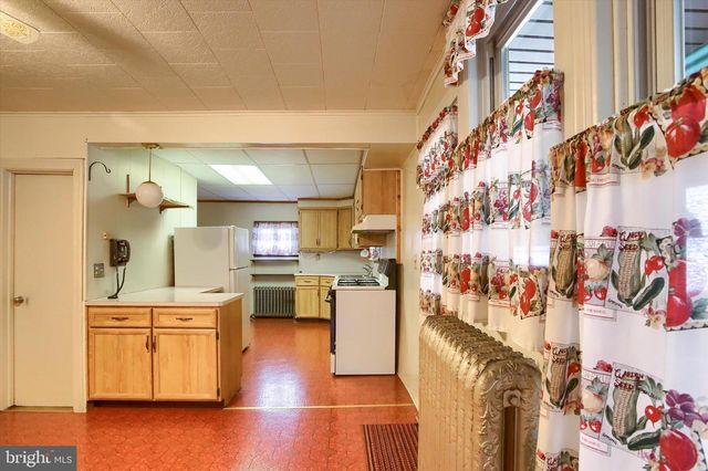 636 WALNUT ST, Lebanon, PA 17042