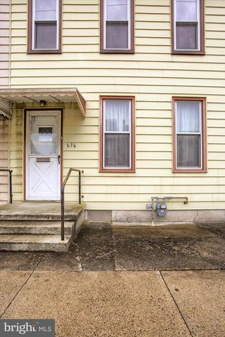 636 WALNUT ST, Lebanon, PA 17042
