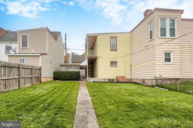 636 WALNUT ST, Lebanon, PA 17042