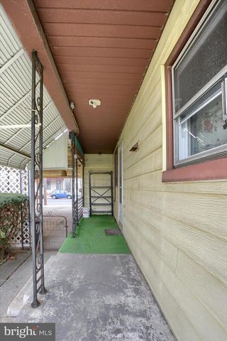 636 WALNUT ST, Lebanon, PA 17042