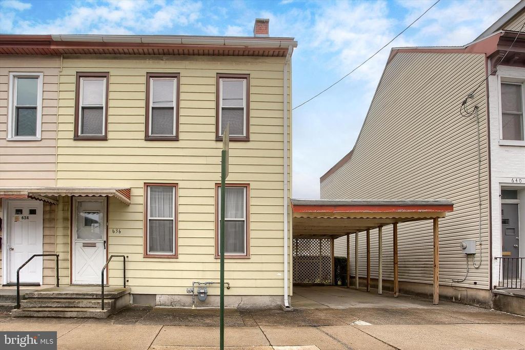 636 WALNUT ST, Lebanon, PA 17042