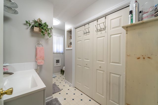 77 Scott Hill Road, Irvine, KY 40336