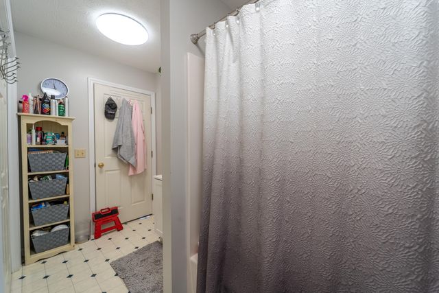 77 Scott Hill Road, Irvine, KY 40336