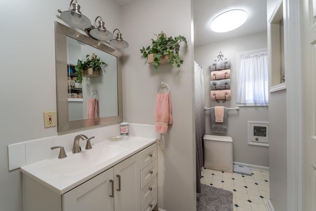 77 Scott Hill Road, Irvine, KY 40336