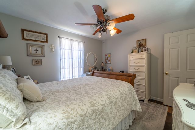 77 Scott Hill Road, Irvine, KY 40336