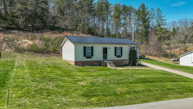 77 Scott Hill Road, Irvine, KY 40336