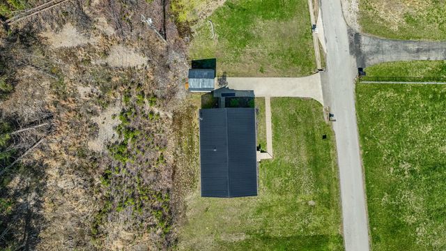 77 Scott Hill Road, Irvine, KY 40336