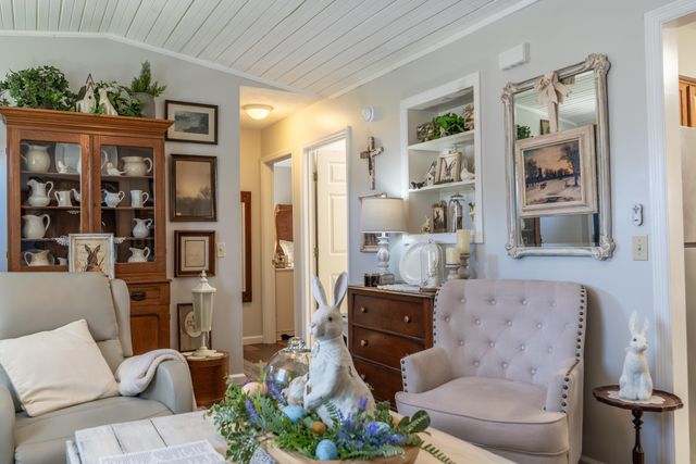 77 Scott Hill Road, Irvine, KY 40336