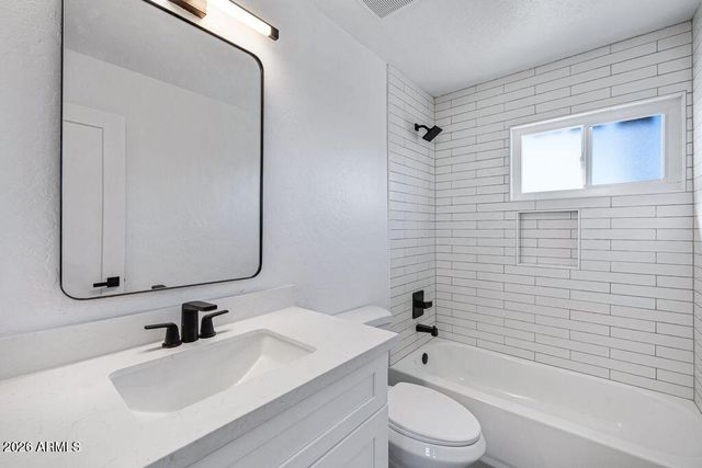 2415 N 71ST Street D, Scottsdale, AZ 85257