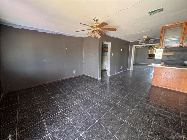 1039 W Hidalgo Avenue, Raymondville, TX 78580