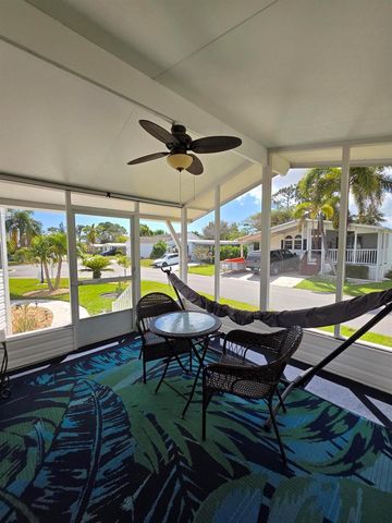 6469 Cypress Lane, Lantana, FL 33462