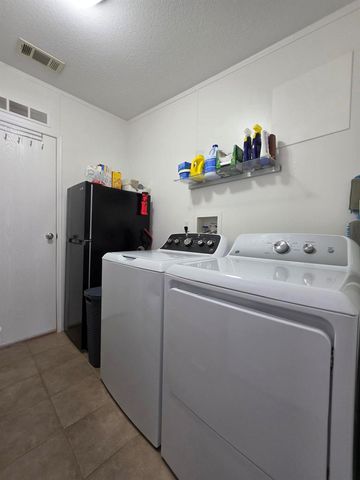 6469 Cypress Lane, Lantana, FL 33462