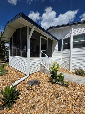 6469 Cypress Lane, Lantana, FL 33462
