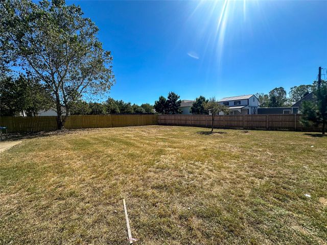 237 Cardinal DR, Bastrop, TX 78659