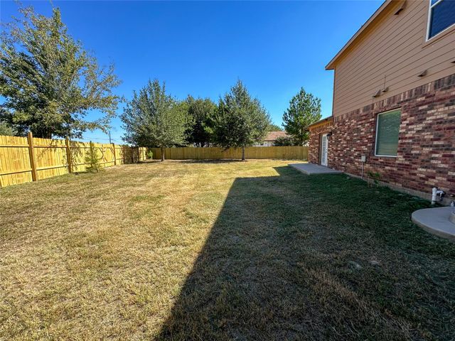 237 Cardinal DR, Bastrop, TX 78659