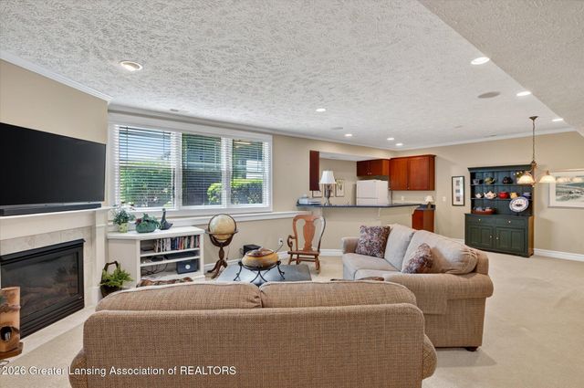 613 Ibis Circle, East Lansing, MI 48823
