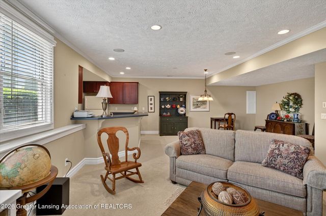 613 Ibis Circle, East Lansing, MI 48823