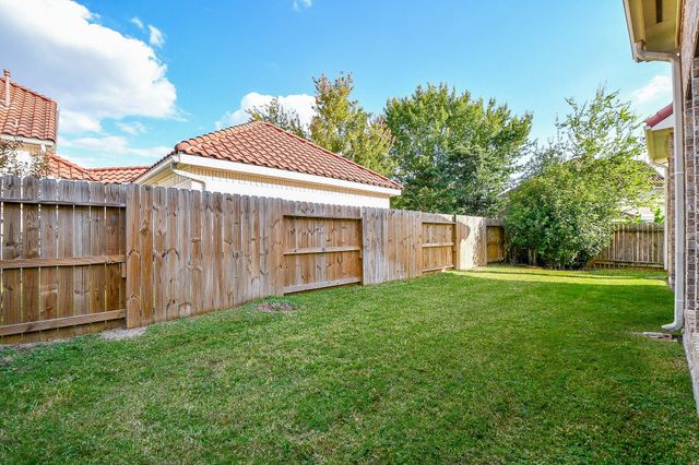 45 Cherry Hills Drive, Houston, TX 77064