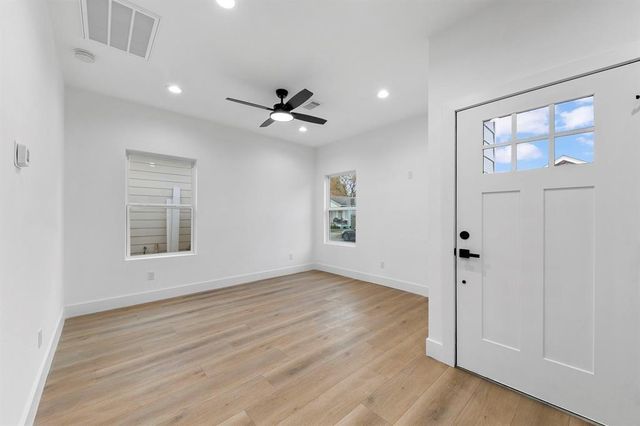 2805 Nettleton Street, Houston, TX 77004