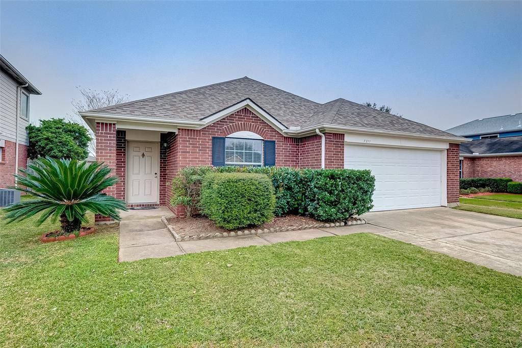 7211 Sherman Ridge Lane, Houston, TX 77083