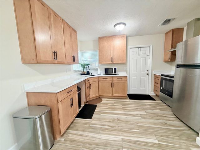 1650 HASTINGS DRIVE, Deltona, FL 32725