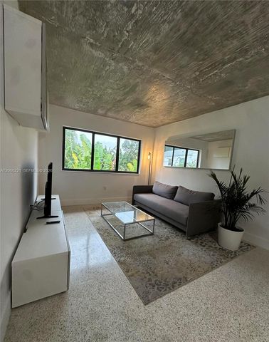 190 NW 69th Street 6, Miami, FL 33150