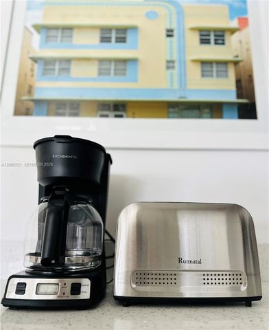 190 NW 69th Street 6, Miami, FL 33150