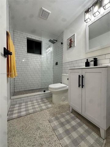 190 NW 69th Street 6, Miami, FL 33150