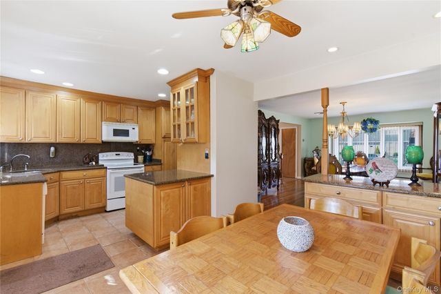 119 Woodoak Drive, Westbury, NY 11590