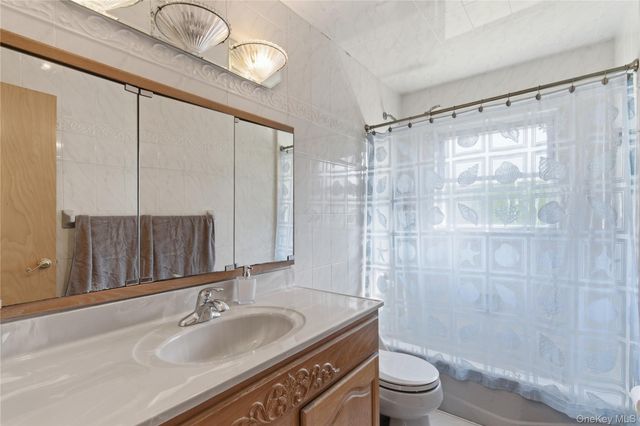 119 Woodoak Drive, Westbury, NY 11590