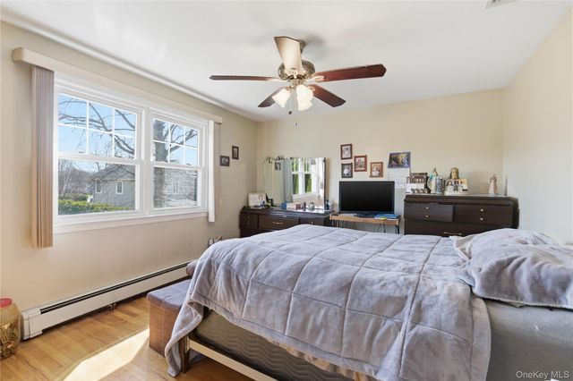 119 Woodoak Drive, Westbury, NY 11590