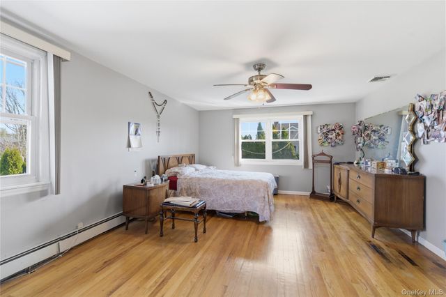 119 Woodoak Drive, Westbury, NY 11590