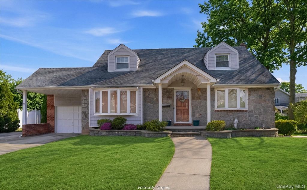 119 Woodoak Drive, Westbury, NY 11590