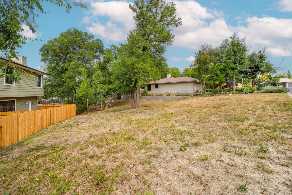 4808 Brook Creek CV, Austin, TX 78744