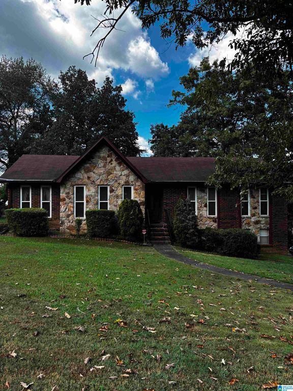 638 LORETTA DRIVE, Birmingham, AL 35214