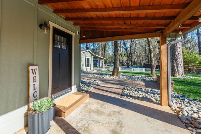 1535 Whispering Pines Dr, Meadow Vista, CA 95722