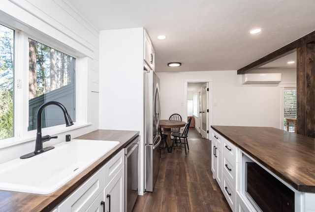 1535 Whispering Pines Dr, Meadow Vista, CA 95722