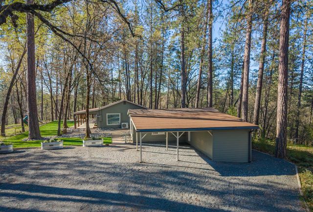 1535 Whispering Pines Dr, Meadow Vista, CA 95722