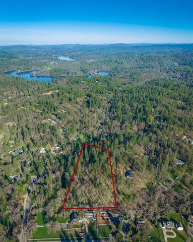 1535 Whispering Pines Dr, Meadow Vista, CA 95722