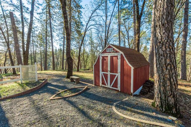 1535 Whispering Pines Dr, Meadow Vista, CA 95722