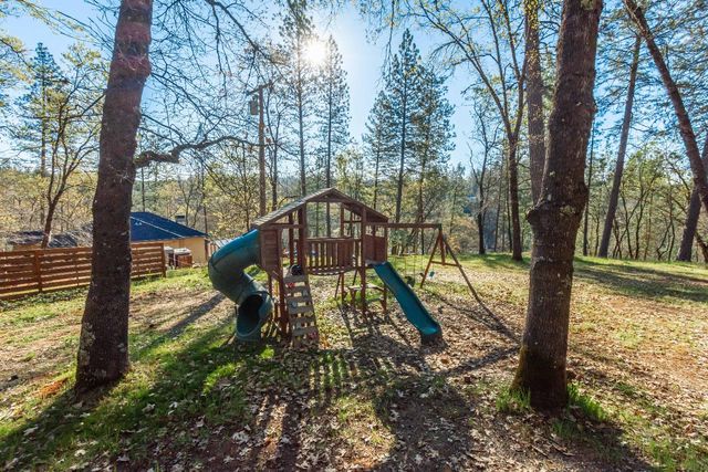 1535 Whispering Pines Dr, Meadow Vista, CA 95722