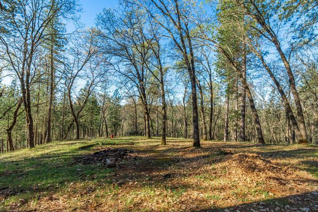 1535 Whispering Pines Dr, Meadow Vista, CA 95722