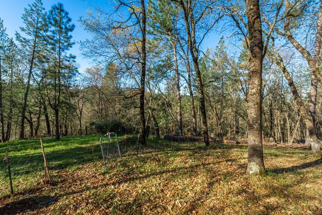 1535 Whispering Pines Dr, Meadow Vista, CA 95722