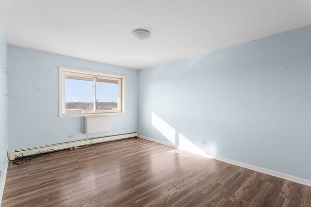 4711 Saint Joseph Creek Drive 5H, Lisle, IL 60532