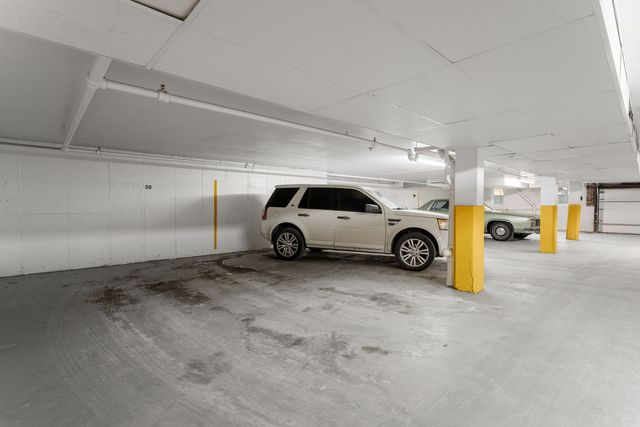 4711 Saint Joseph Creek Drive 5H, Lisle, IL 60532