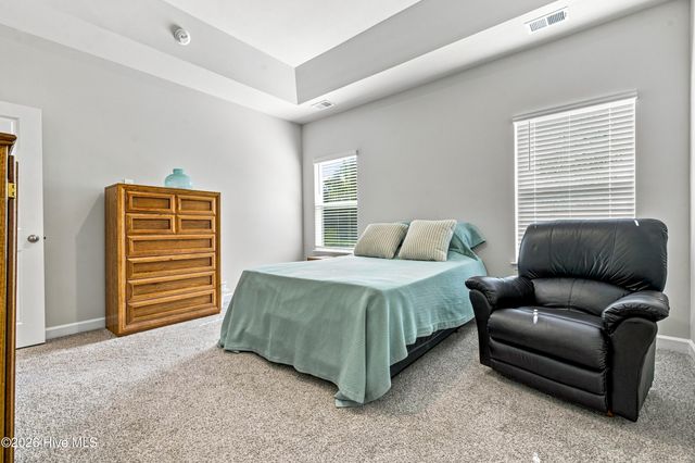 605 Blackthorne Circle NW, Calabash, NC 28467