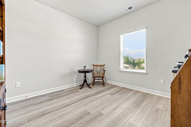 605 Blackthorne Circle NW, Calabash, NC 28467